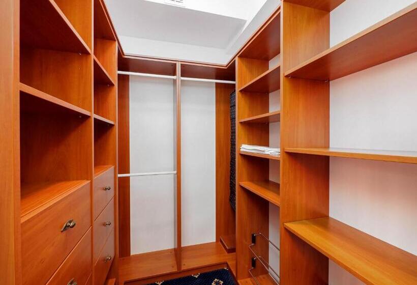 수피리어 스튜디오, Liptakówka