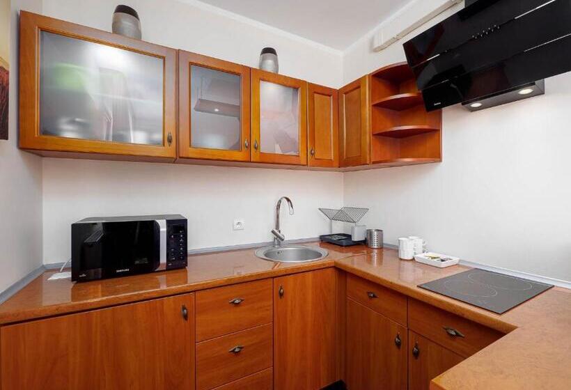 수피리어 스튜디오, Liptakówka