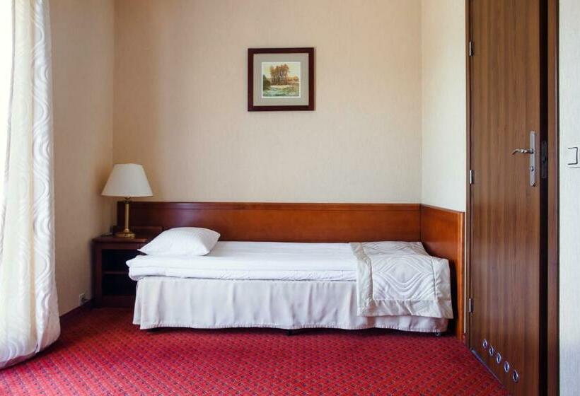 חדר סטנדרט יחיד, Magellan