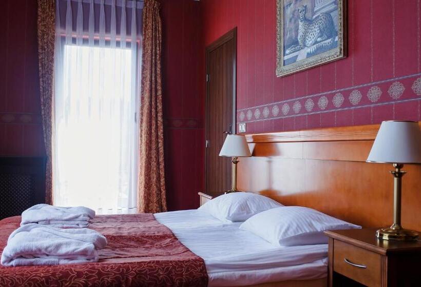 חדר סופריור, Magellan