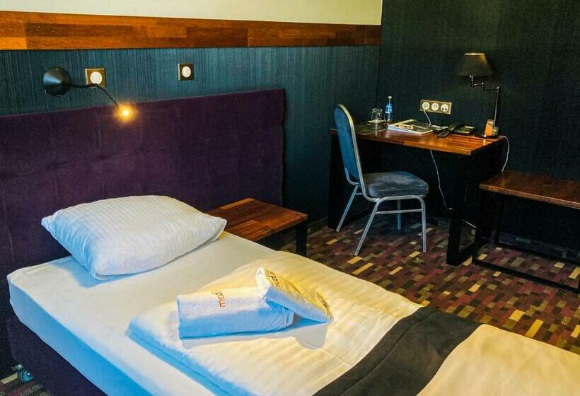 חדר סטנדרט יחיד, Modus