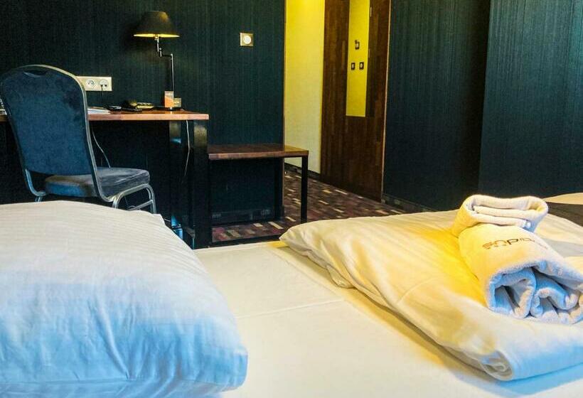 חדר סטנדרט יחיד, Modus