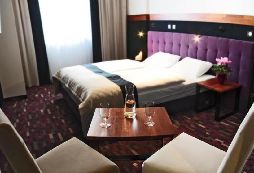 חדר סטנדרט, Modus