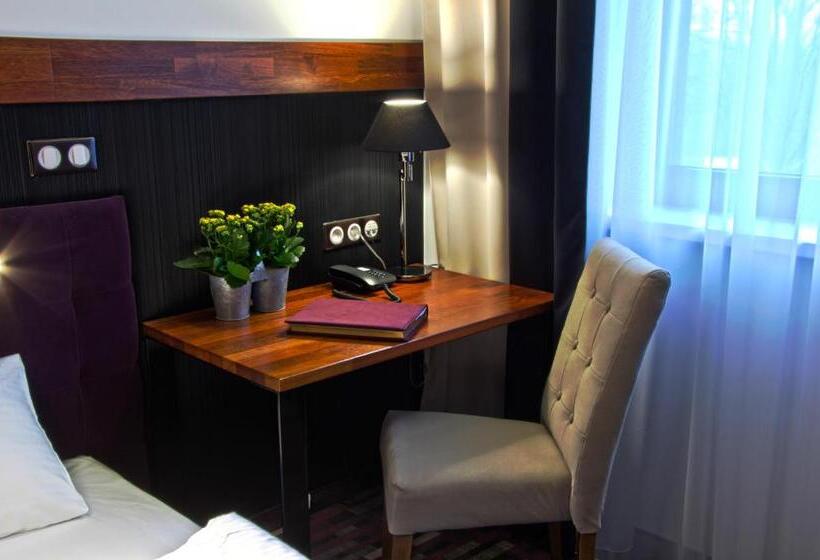 חדר סטנדרט, Modus