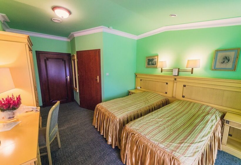 חדר סטנדרט, Na Podzamczu