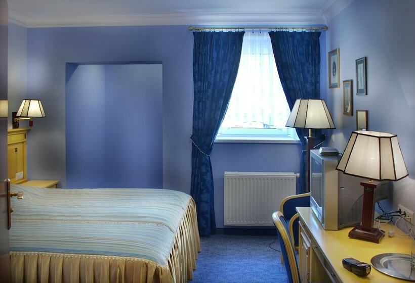 חדר סטנדרט, Na Podzamczu