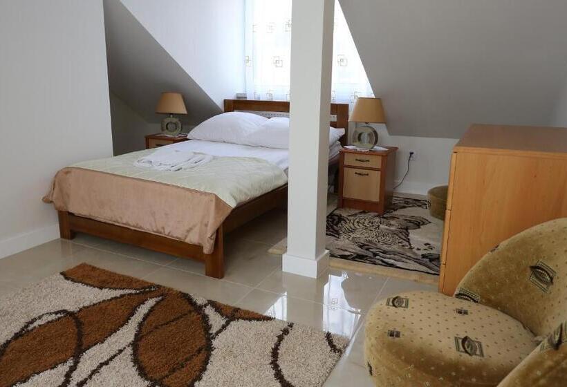 آپارتمان 1 خوابه, Nad Pisą