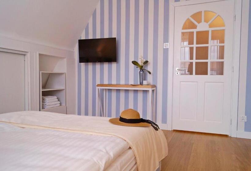 خانه 2 خوابه, Nad Pisą