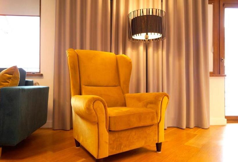 خانه 2 خوابه, Nad Pisą