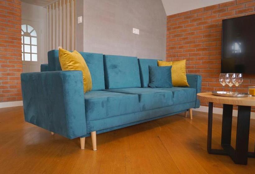 خانه 2 خوابه, Nad Pisą