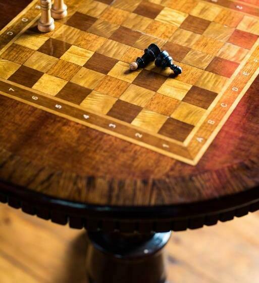 דירת חדר, Pałac Krobielowice