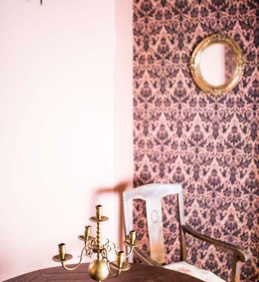 דירת חדר, Pałac Krobielowice