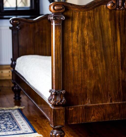 غرفة قياسية فردية, Pałac Krobielowice