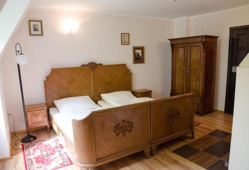 חדר סטנדרט, Pałac Krobielowice