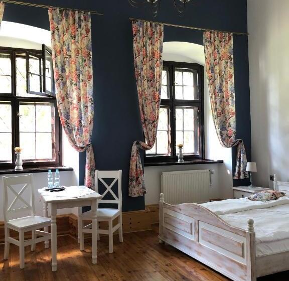 חדר סטנדרט, Pałac Krobielowice