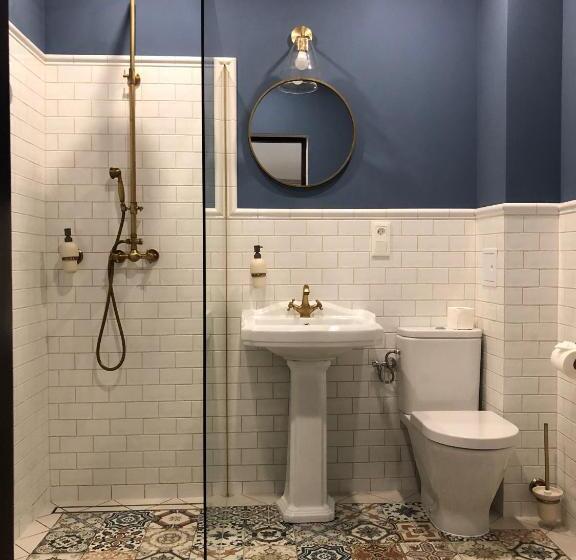 غرفة قياسية, Pałac Krobielowice