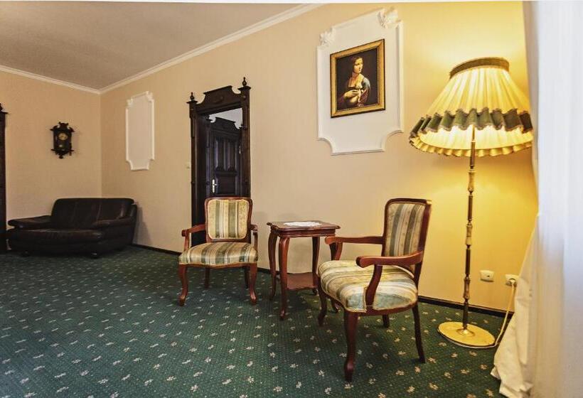 Апартаменты 1 Спальня, Pałac Runowo