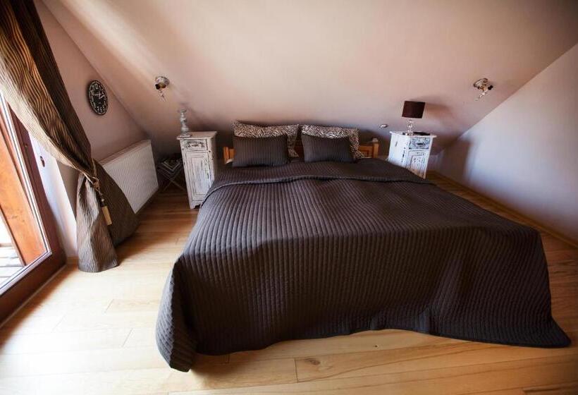 خانه 3 خوابه, Rancho Zapotoczny