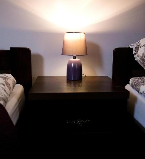 غرفة قياسية رباعية, Rezydencja Bakamus