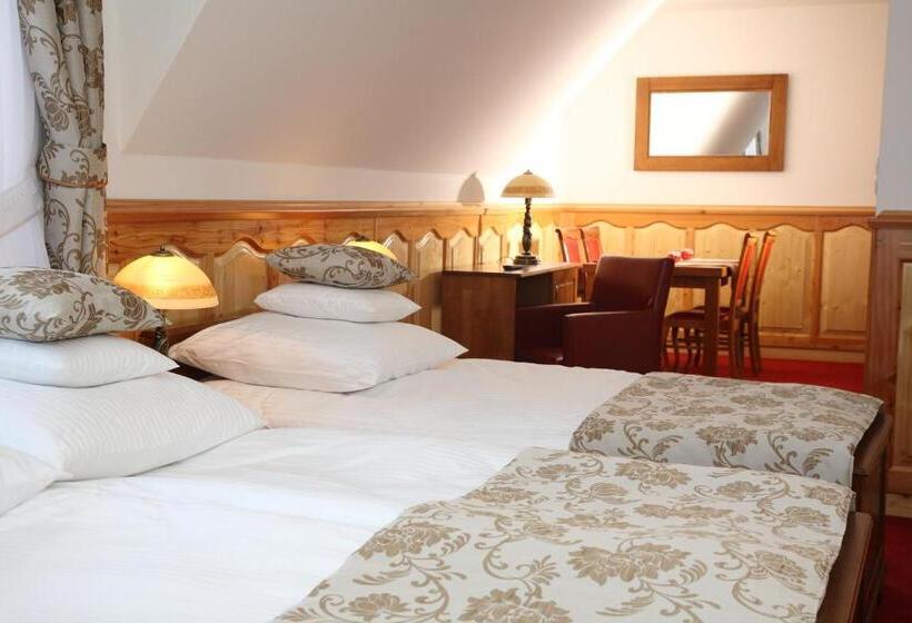 Четырехместный Номер Superior, Sądelski Dwór Medical & Spa