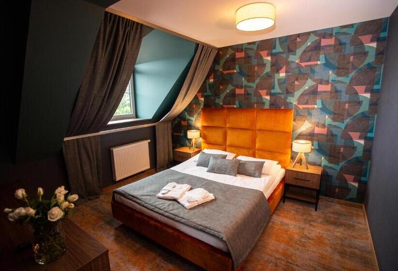 סוויטה, Styl 70