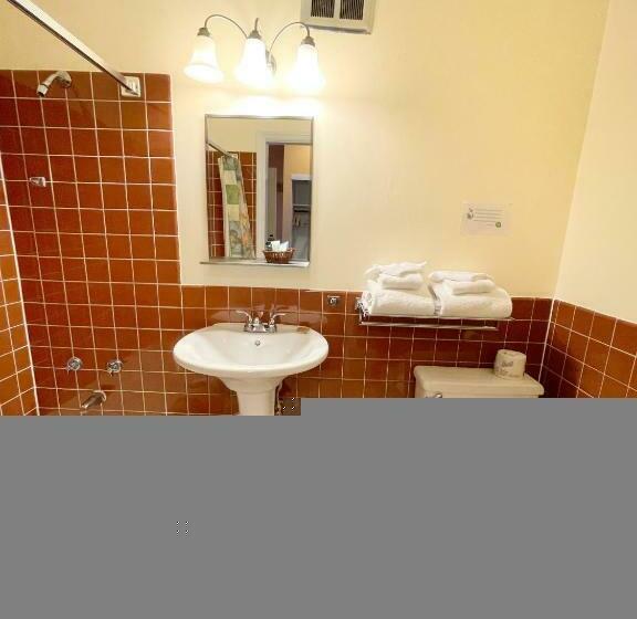 ２ダブルベッドのスタンダードルーム, Toll Road Inn