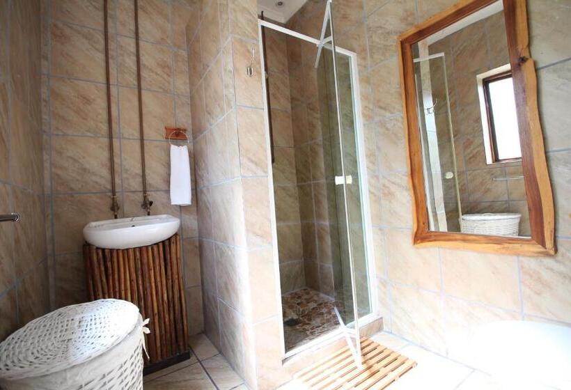 Семейный Номер, Mali Boutique Lodge & Tube  N Axe Budget Accommodation