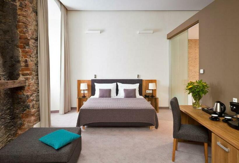 חדר סופריור, Uroczysko Siedmiu Stawow