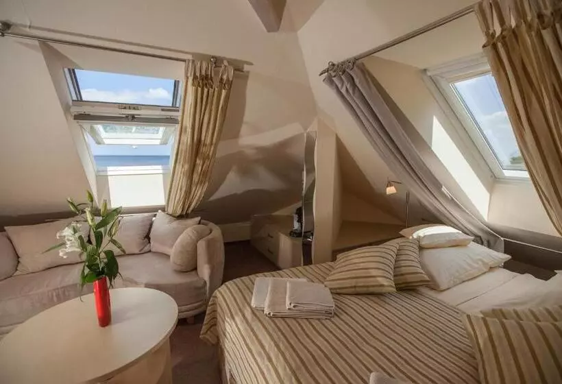 オーシャンビュースタンダードルーム, Villa Del Mar