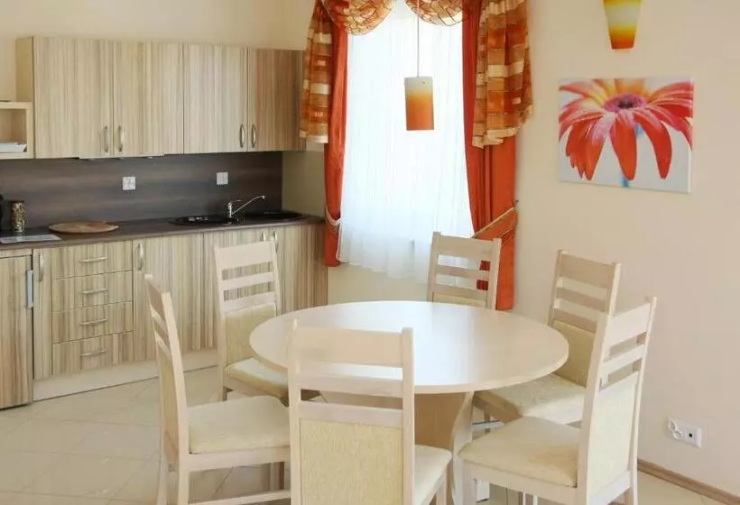 コンフォーとスイートルーム, Villa Del Mar