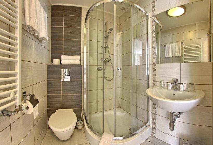 חדר דלוקס, Zacisze