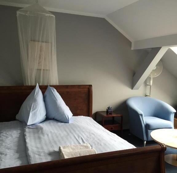 חדר דלוקס, Zamek Dobra