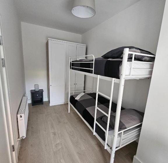 标准间, Room In Dublin 8 / Cosy House