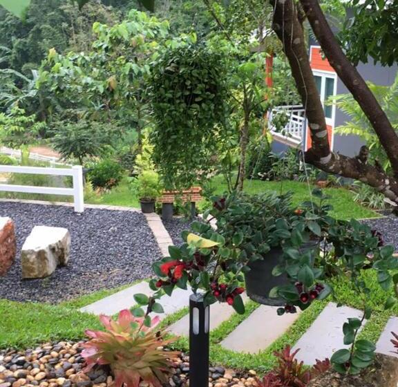 标准间带阳台, Bangnu Greenery Resort