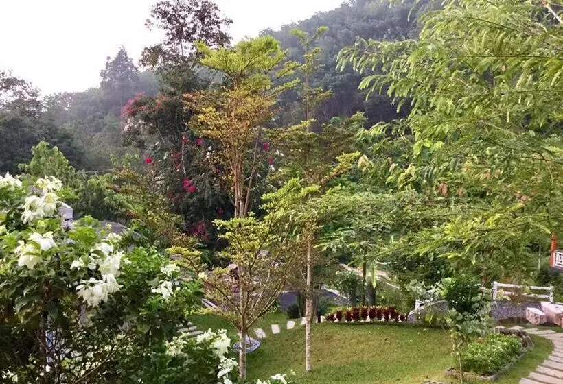 Villa 1 Makuuhuone, Bangnu Greenery Resort