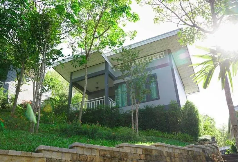 Villa 1 Makuuhuone, Bangnu Greenery Resort