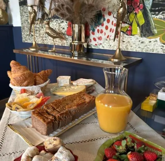 クイーンベッドのスーペリアルーム, Le Relais Du Bord De Seine