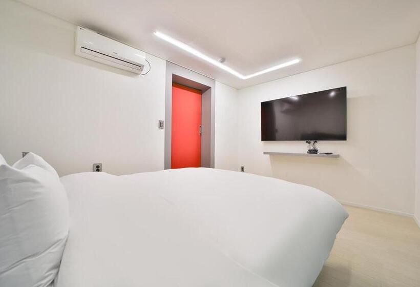 سوییت سوپریور, Green B Hotel Busan Seomyeon