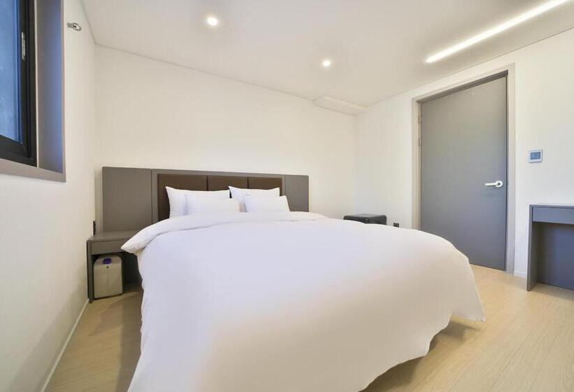 سوییت سوپریور, Green B Hotel Busan Seomyeon