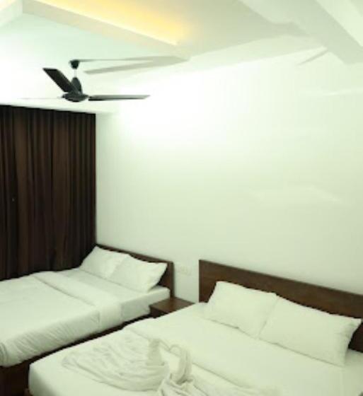 Четырехместный Номер Стандарт, Aroma Inn Kerala