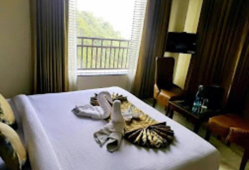 Номер Deluxe, Cross Winds West Shimla