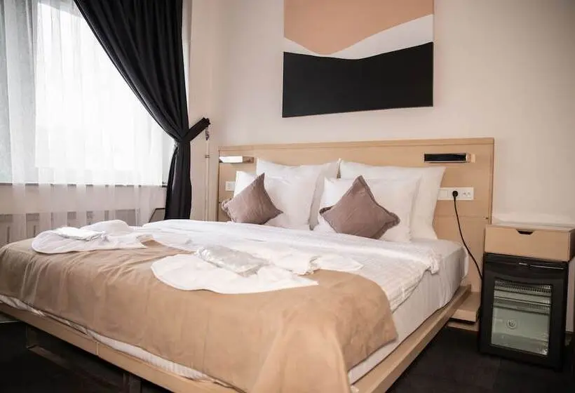 Standard-huone, Mahall