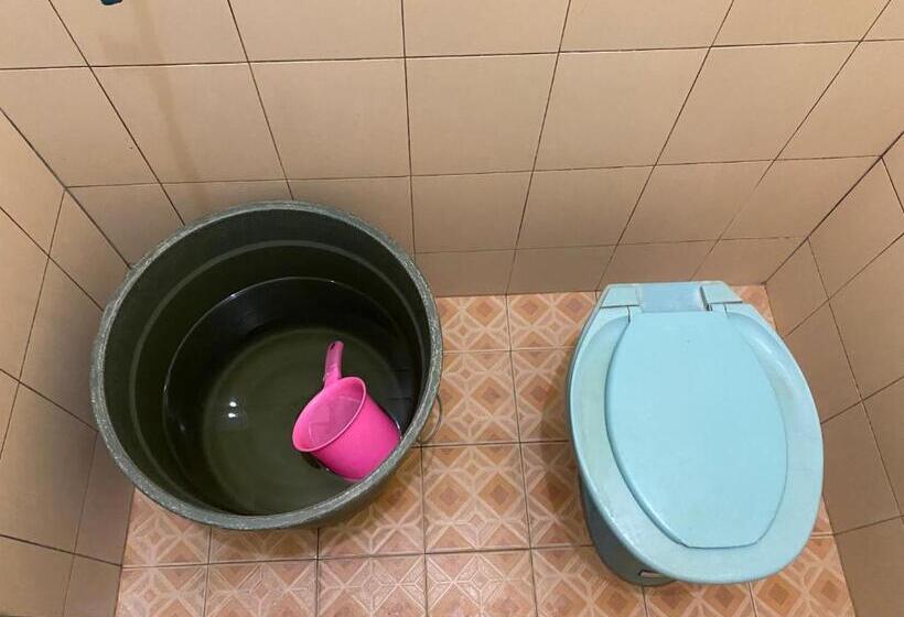 חדר סטנדרט, Oyo Life 93258 Kos Sahabat