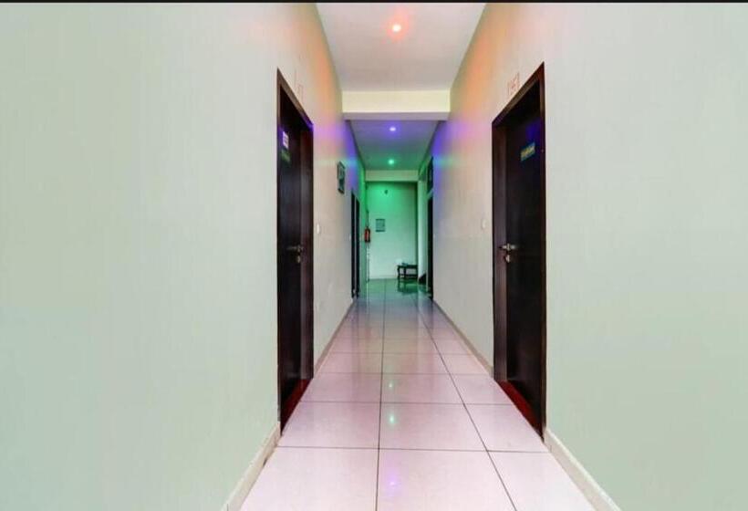 스탠다드 룸 킹사이즈 침대, Shree Guest House