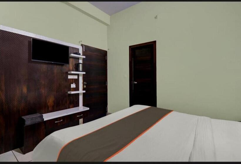 디럭스 룸, Shree Guest House