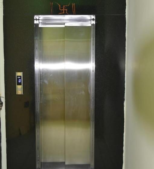 스탠다드 룸 킹사이즈 침대, Shree Guest House