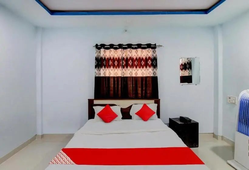 Classic Kolmen Hengen Huone, Suyog