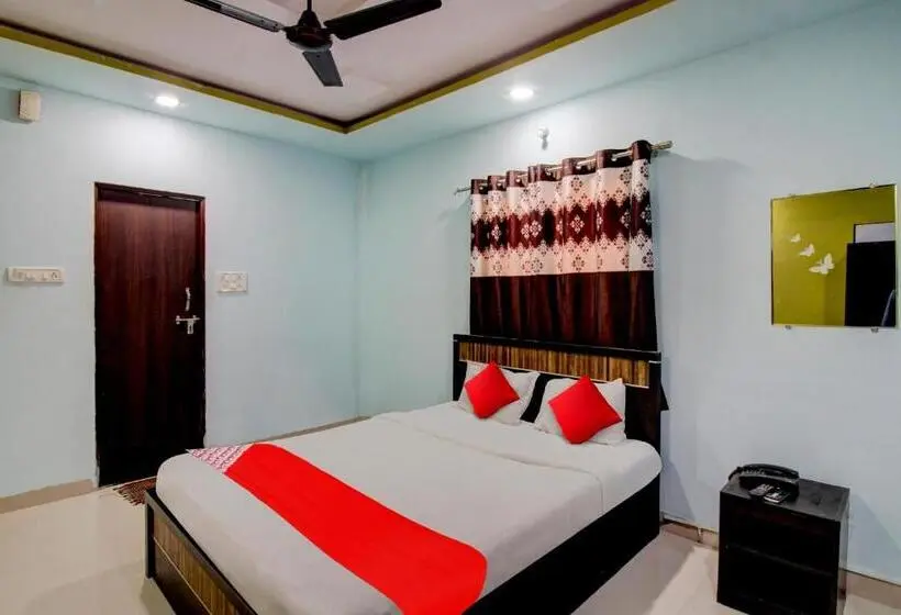 Classic Kolmen Hengen Huone, Suyog