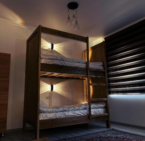 スタンダード４人部屋, Irbis Hostel