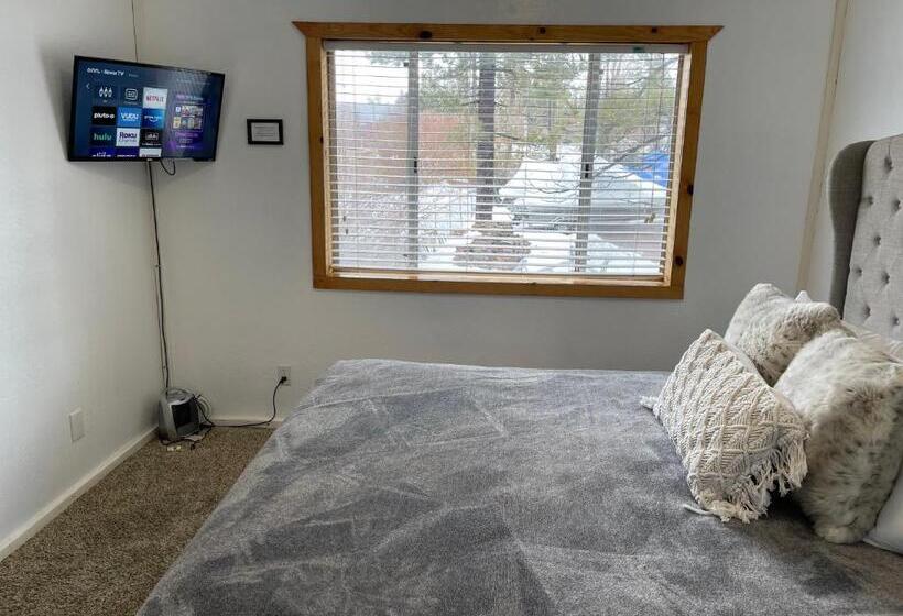 침실 3개 아파트, Snow Bear Lodge